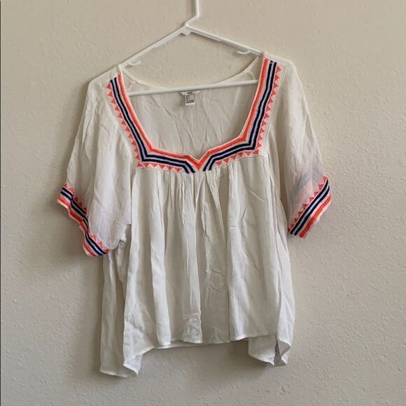 🔹4/$25 Forever 21 Flowy Top - Picture 1 of 4